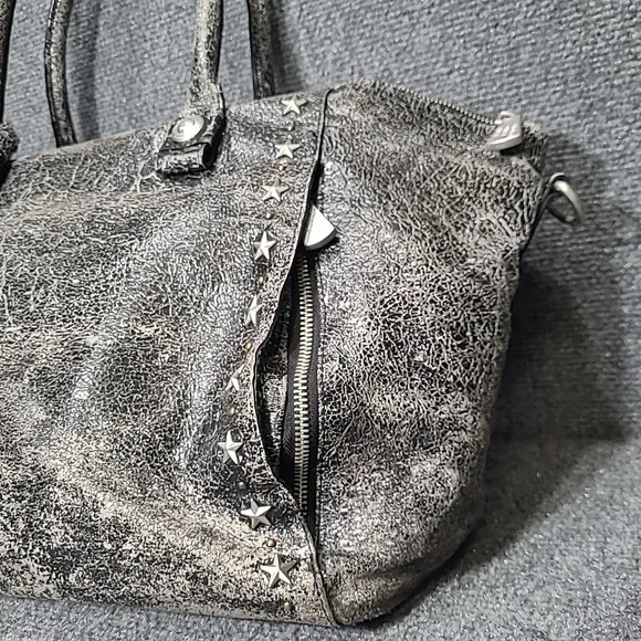 George Gina & Lucy Star Shoulder Bag Black Distressed Leather Handbag - Picture 6 of 16